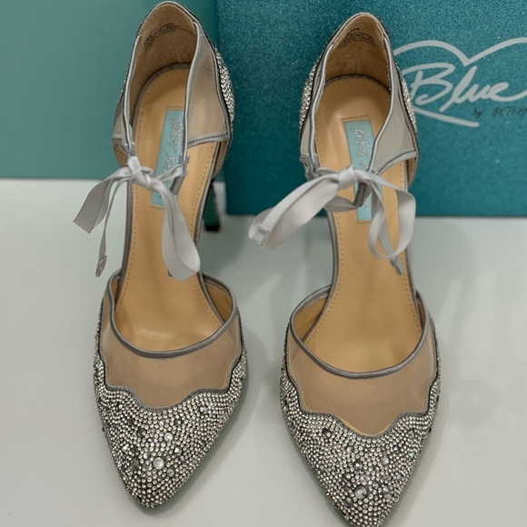 Blue by Betsey Johnson Iris Pumps - Picture 8 of 11